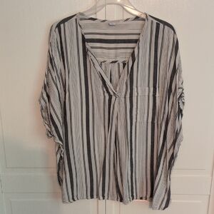 Old Navy Boxy Black and White Blouse with Mandarin Collar